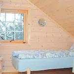 Lovely Home In Hatlestrand With House A Mountain View بيت للعطل
