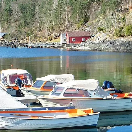 3 Bedroom Beautiful In * Hatlestrand