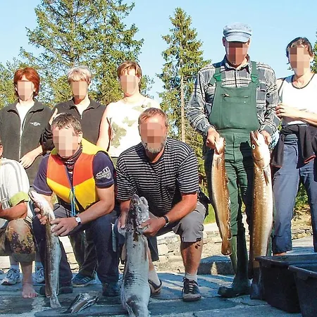 3 Bedroom Beautiful In Tatil Evi Hatlestrand