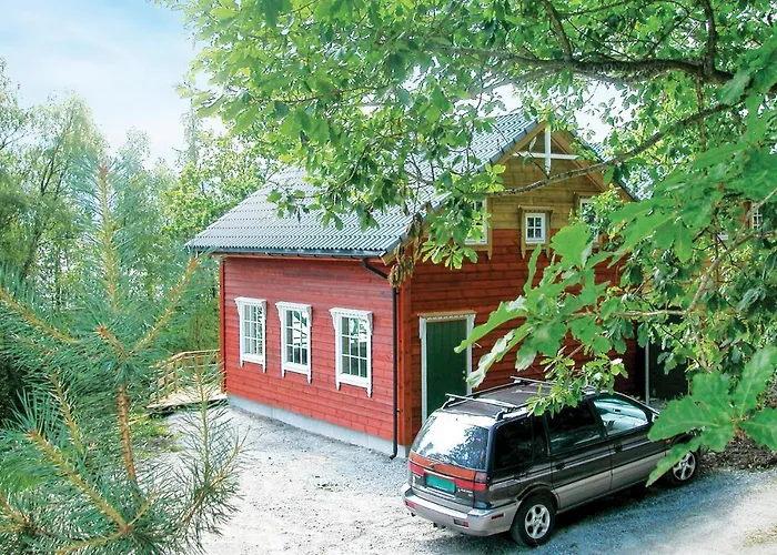 3 Bedroom Beautiful In Dom wakacyjny *